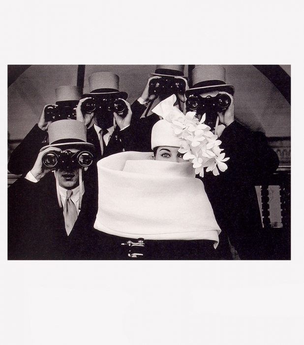В потоке времени... Фотографии из частной коллекции Лолы Гарридо: альбом-каталог. М., 2014.