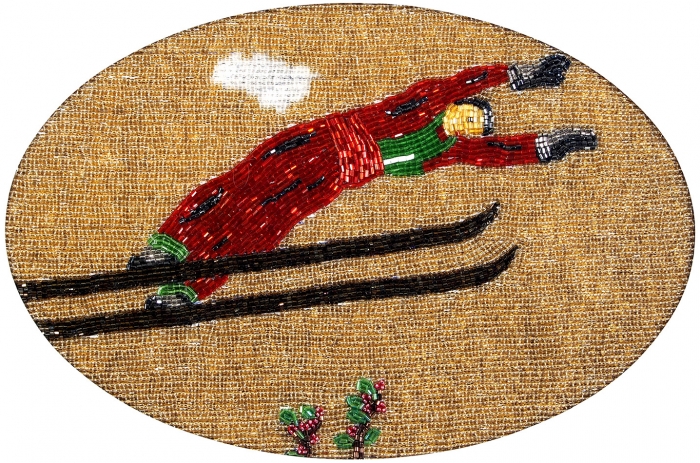 Солдатова Ольга (род. 1965) «Летающий лыжник». 2010-е. Войлок, бисер, 17x25,5 см (овал).