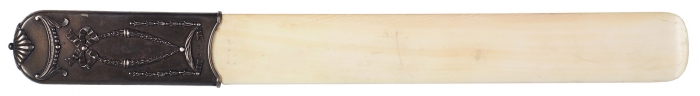 Нож для бумаг. Россия. 1908-1917. Серебро, кость. Длина 32,5 см.